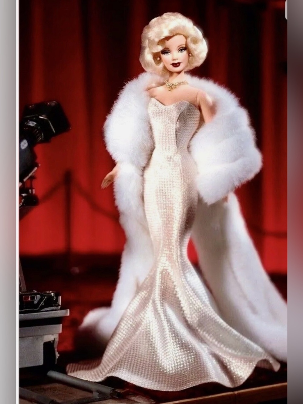 💎 BARBIE DOLL MATTEL ‘HOLLYWOOD PREMIER’ MOVIE STAR COLLECTION NRFB #26914
